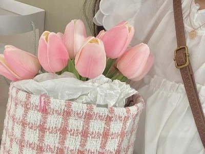 苹果手机花朵调色教程（简单操作、多样化效果，让你的手机变得更加个性化）